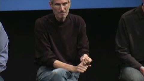 Steve Jobs unveils iPhone OS 4.0