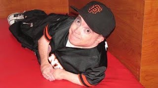 ERIC THE MIDGET 8/4/2004
