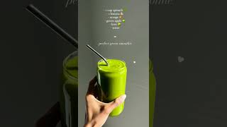“Glowing skin starts with this 5-minute green smoothie 🍏✨—fresh,energizing &amp; naturally detoxifying!”