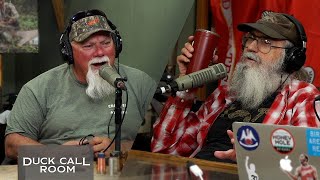 Uncle Si's Famous Tea Cup Might Be Gone for Good | Duck Call Room #126