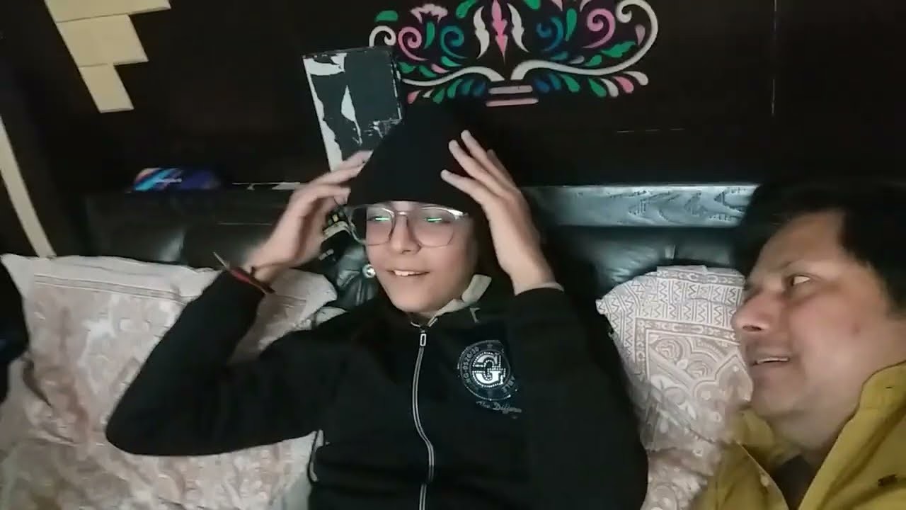 How to Spend Quality Time with Family ? Paarivarik Mahol