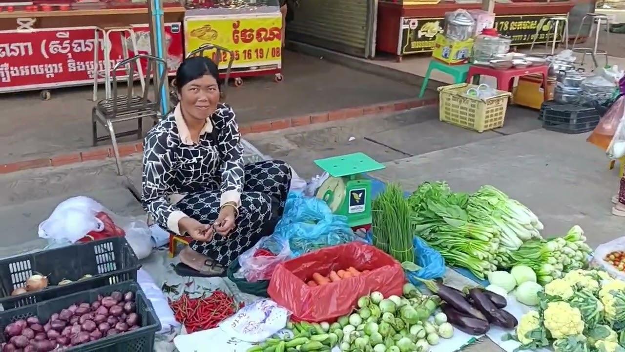 ផ្សារសំបូរបន្លែដាំក្នុងស្រុក