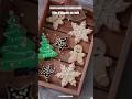 Pâte à biscuits sablés de Noël. Recette sur la chaîne Youtube #shortswithzita #HolidaysWithShorts