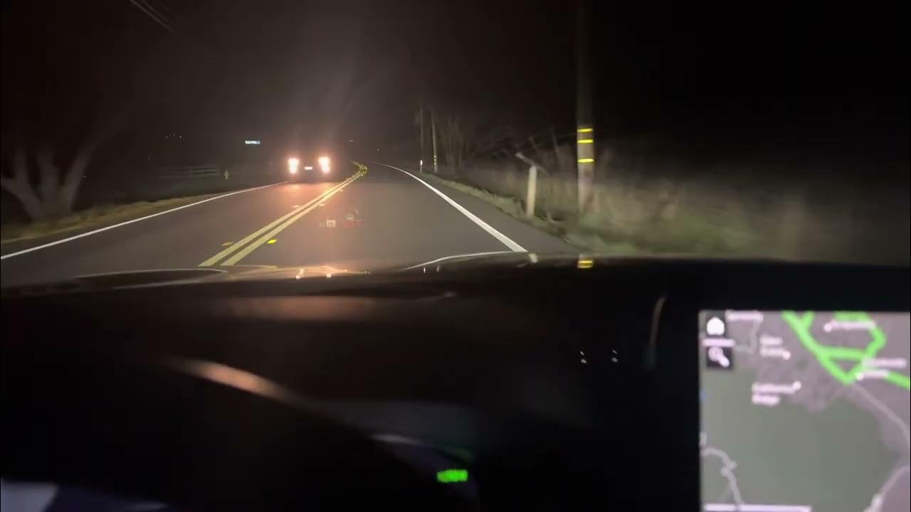 BMW Matrix AntiDazzle Headlights Demonstration (High Beam Assistant