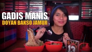 KULINER BANDUNG | Gadis Manis Lesung Pipit Doyan Bakso Jamur KEDAI EBOD