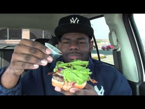 Regg Reviews the Black Angus Burger