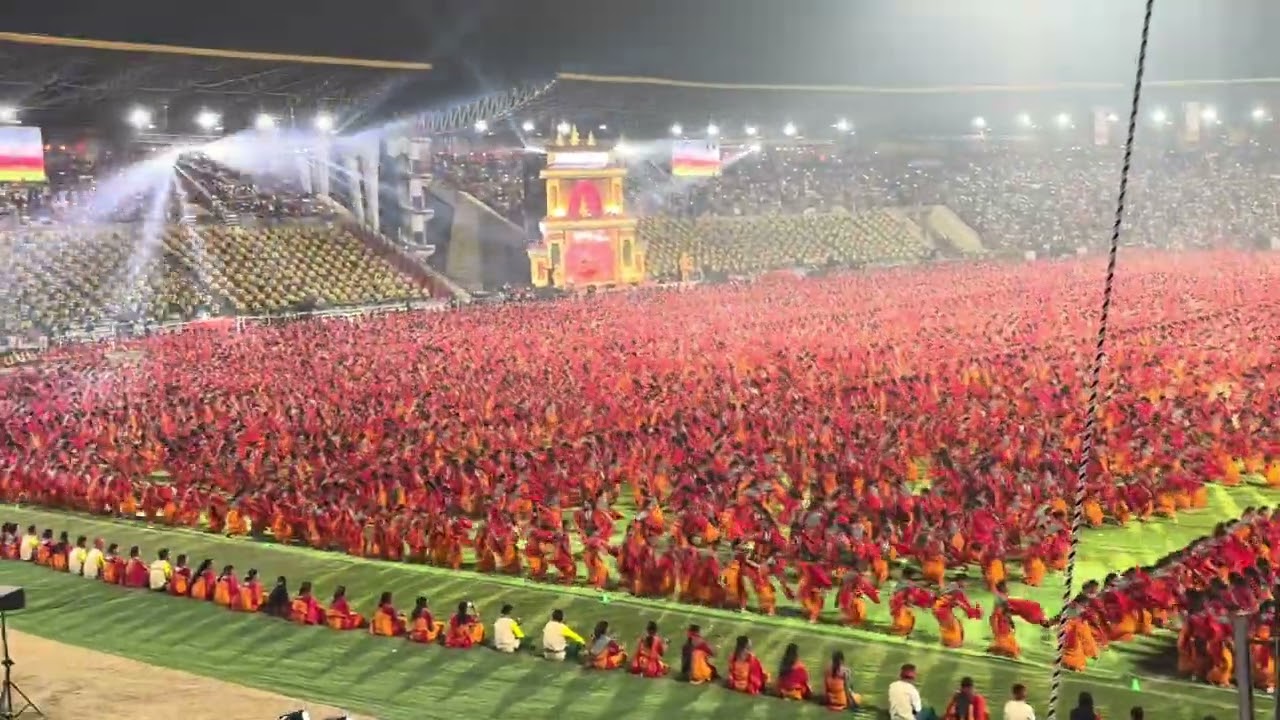 Bodo culture shines at Guwahati.Historic pride 10,000 dancers, one Bagurumba