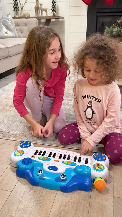 The good sister-Sierra teaches Rhia music lessons #shorts