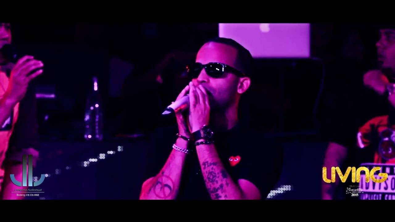 Me prefieres a mi - Arcangel (( en vivo Living night club cali ))