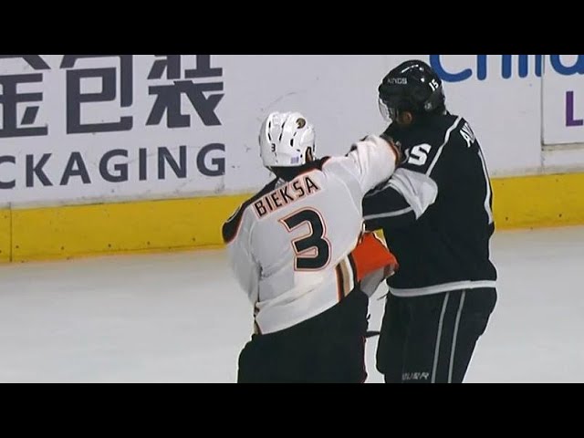 Kevin Bieksa instantly ends fight with Andreoff with one devastating  Superman Punch - Article - Bardown