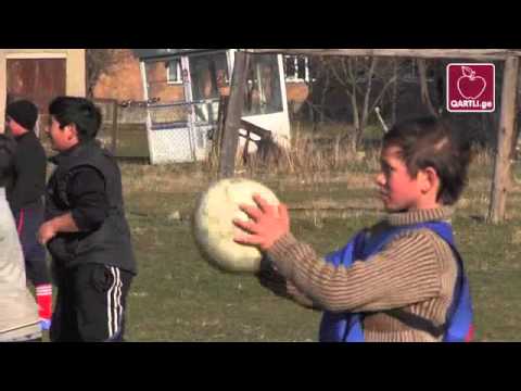 ფეხბურთი გამყოფი ხაზის მიმდებარე სოფლებში