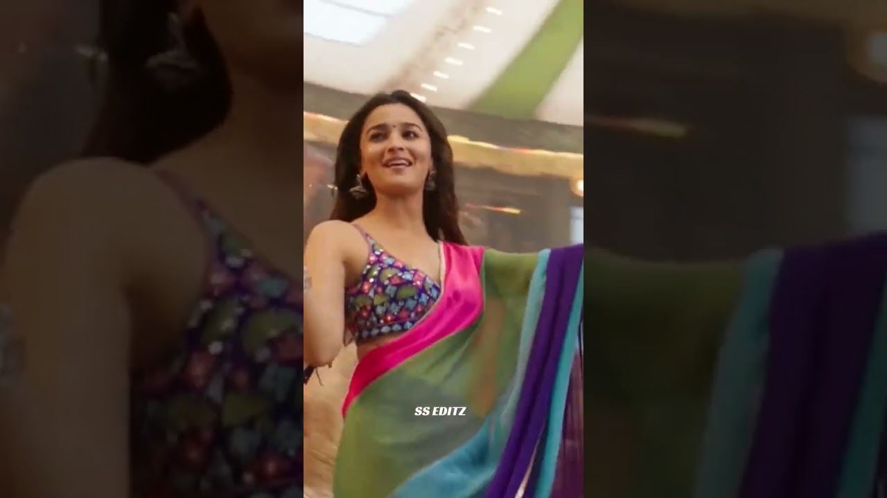 What Jhumka? | Rocky Aur Rani Kii Prem Kahaani | Ranveer | Alia | Pritam | Amitabh | #shorts adlı videoyu YouTube'da izle What Jhumka? | Rocky Aur Rani Kii Prem Kahaani | Ranveer | Alia | Pritam | Amitabh | #shorts adlı videoyu YouTube'da izle