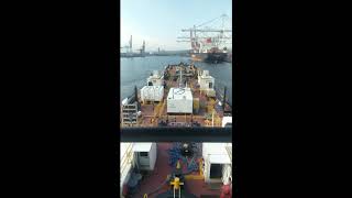 Using a spring line to dock a boat