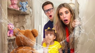 Download Lagu We Found THIS in our NEW HOUSE *house tour* MP3 Download Lagu We Found THIS in our NEW HOUSE *house tour* MP3
