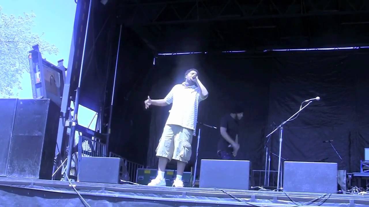 Daemen College Springfest 2011 [www.WellFed.tv]