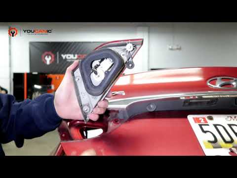 2010-2014 Hyundai Sonata – Tail Light Assembly Replacement