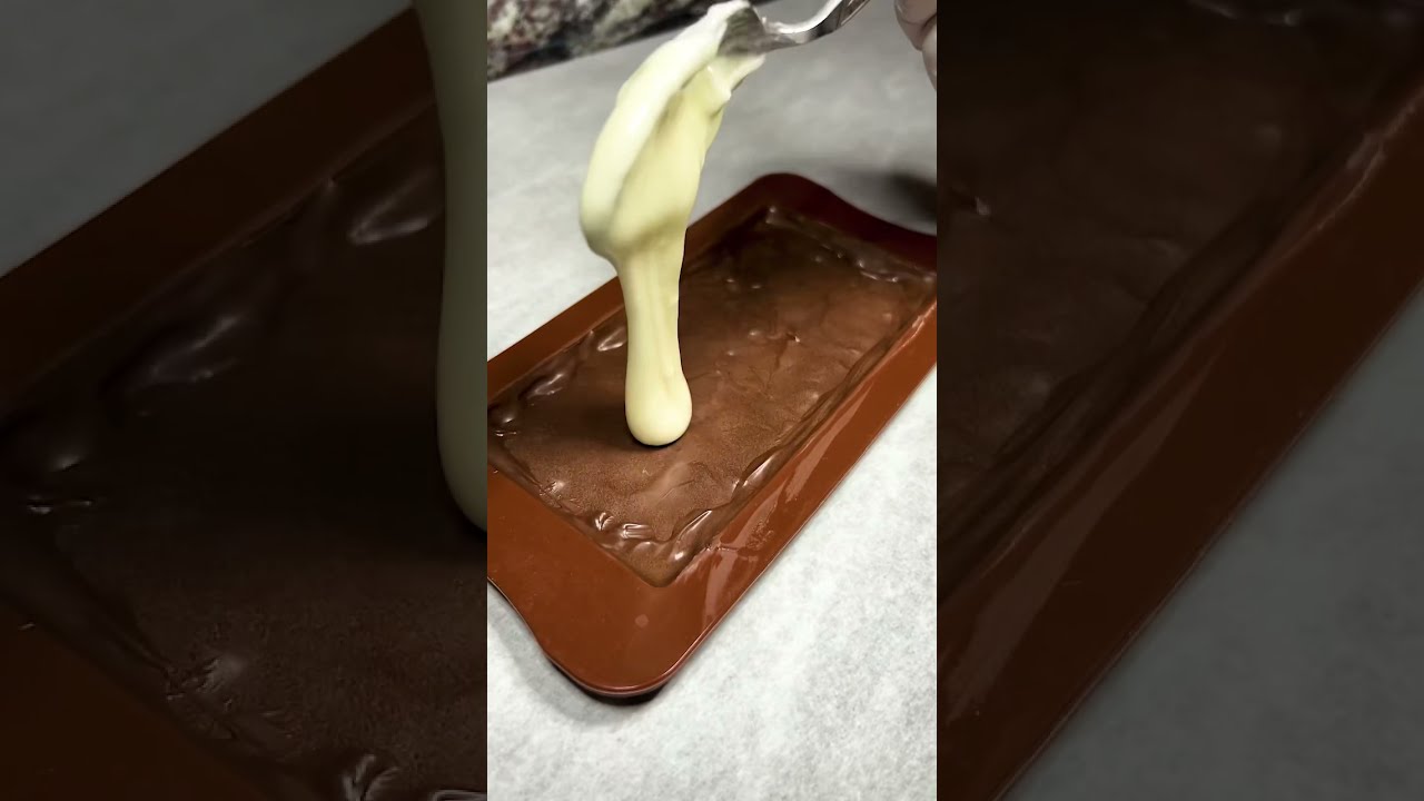 COOKIE BUTTER Salted Caramel Filled Chocolate Bar From Valentine S Day 