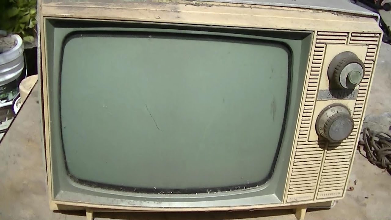 1965 Zenith Black and White Television Resurrection YouTube