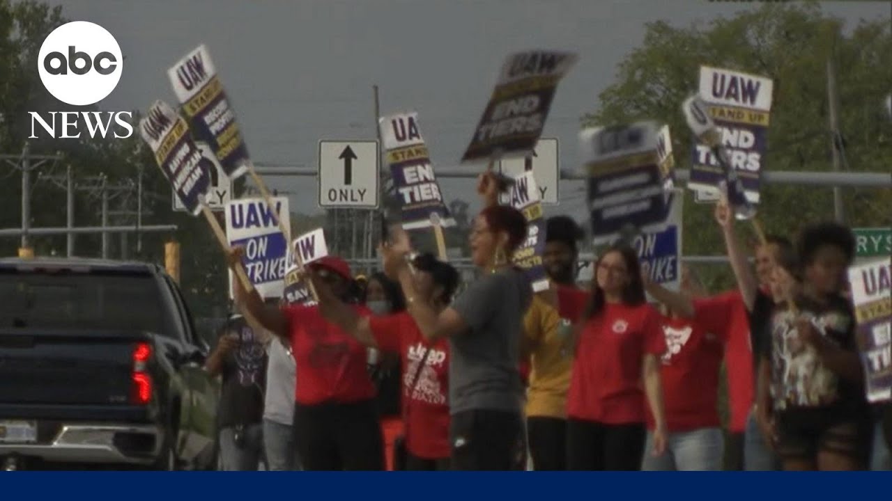 Auto workers threaten to expand strike