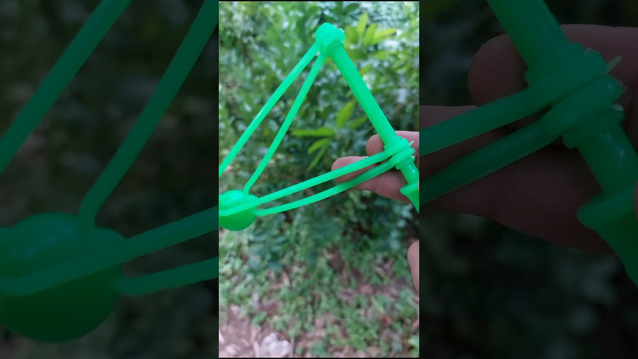 HEY Why is this Green Lato Lato Back Whirling and Spinning | 