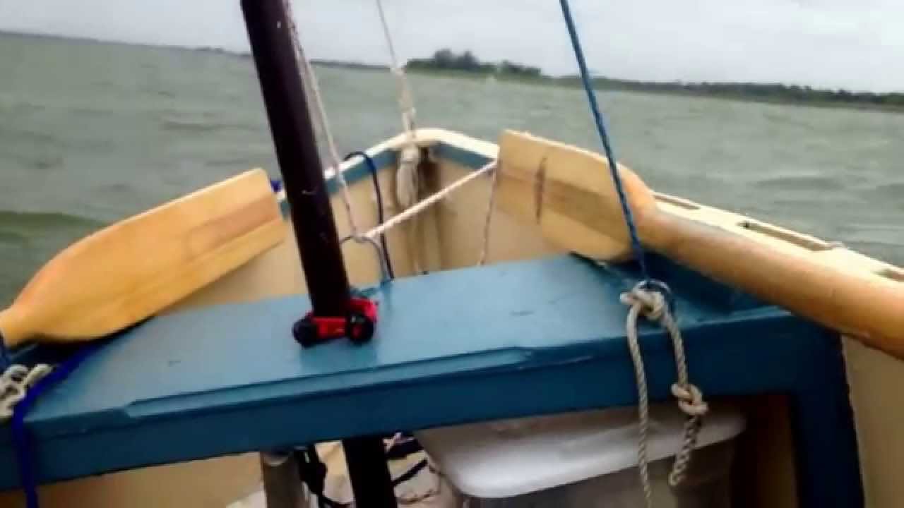 Sailing Family Time Sailboat on Lake Grapevine TX. 25 mph winds. Heels well. Homemade wood