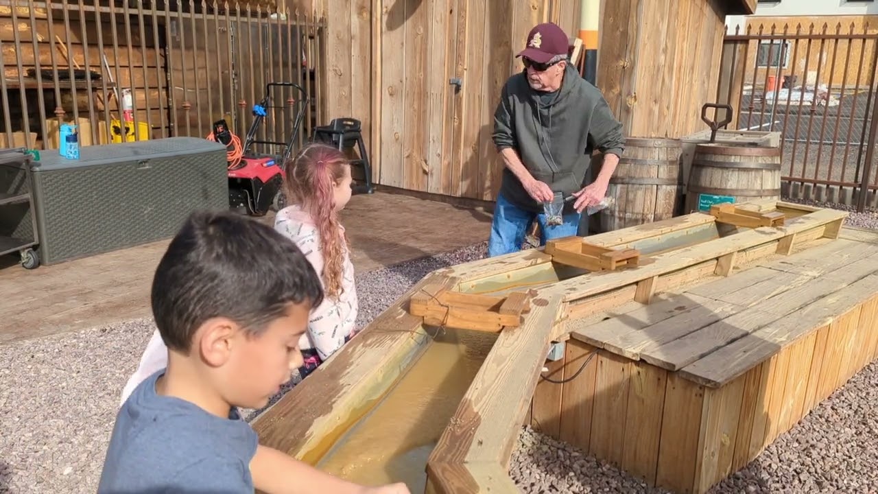 Frontier family fun Gem Mining im Williams,AZ