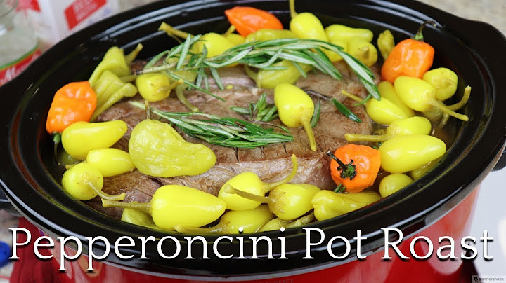Chuck roast slow cooker recipe with pepperoncini
