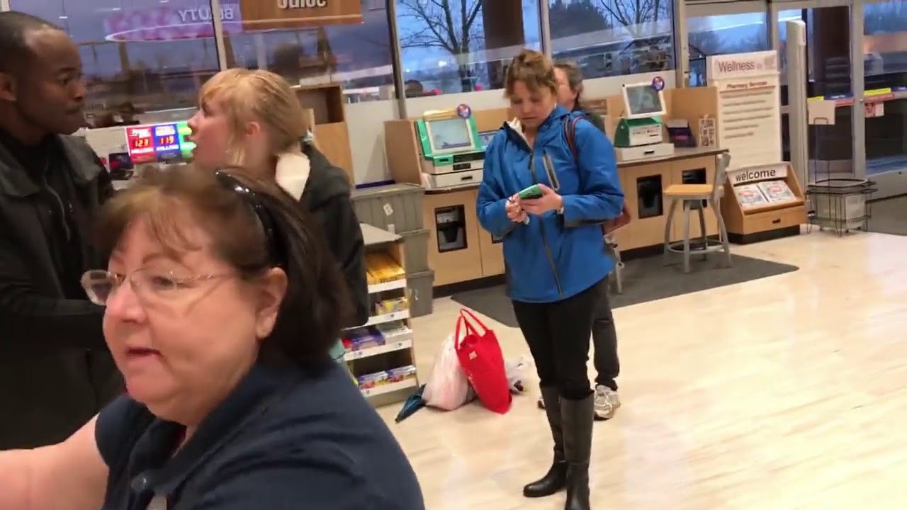 'You wanna go outside?': Karen tries to fight minors at Walmart