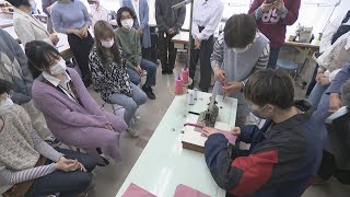 専門学校で手袋づくりの授業　50年以上縫製を手掛ける職人が指導　香川