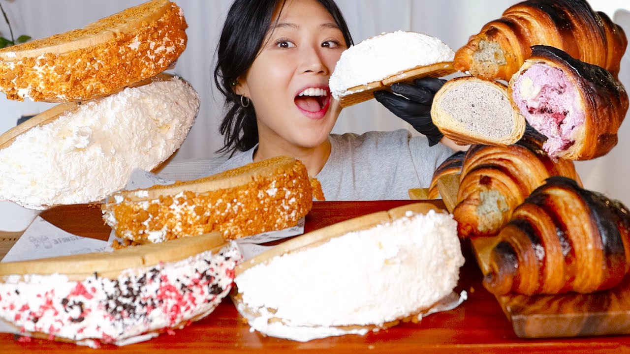 MUKBANG) 크림 폭탄 와플 먹방🧇 카페인중독 햅쌀와플 로투스 돼지바 크로와상 빵먹방 Cream waffle & dessert asmr eating