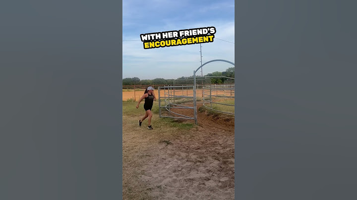 She instantly regretted trying this machine for horses 😯