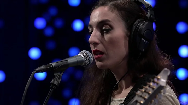 Marissa Nadler - I Can't Listen To Gene Clark Anym...