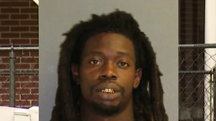 Who is the suspect in the Daytona Beach police officer shooting?