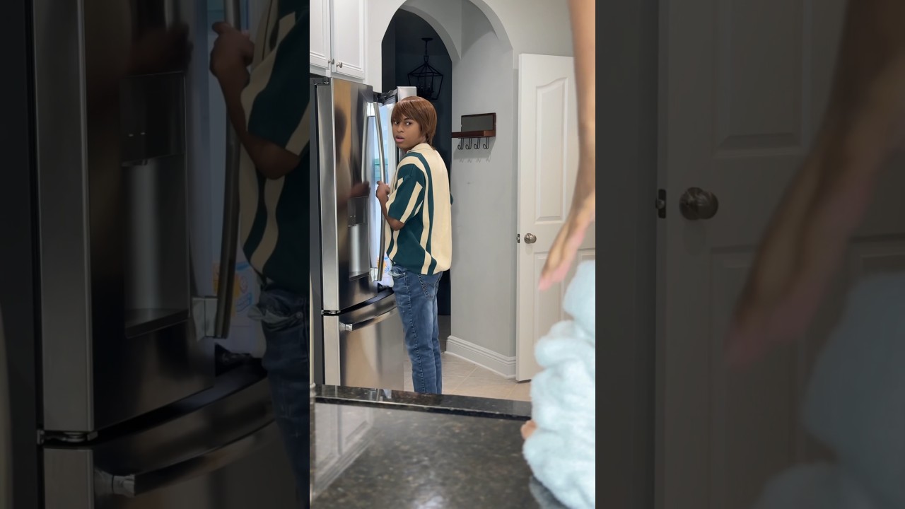 Thinking you’re home alone be like! 👀😝 