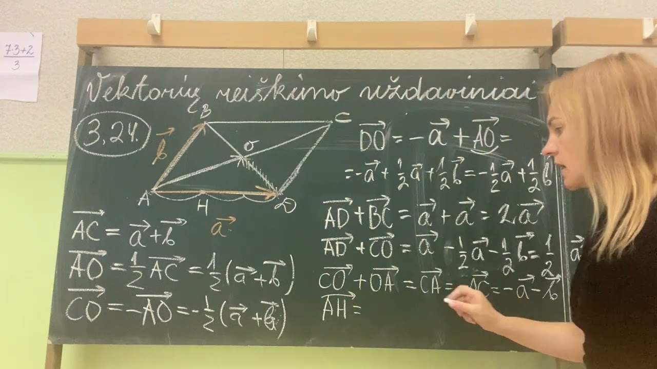 11 klasė. Vektorių reiškimo uždaviniai