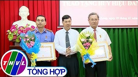 THVL |  Đảng bộ khối các cơ quan tỉnh Vĩnh Long tổ chức lễ trao Huy hiệu Đảng