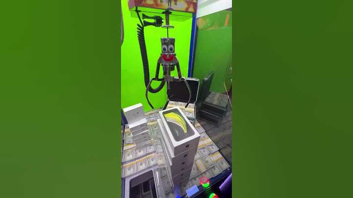 $40K iPhone Claw Machine WIN 😧 #shorts #clawmachine #arcade #iphone