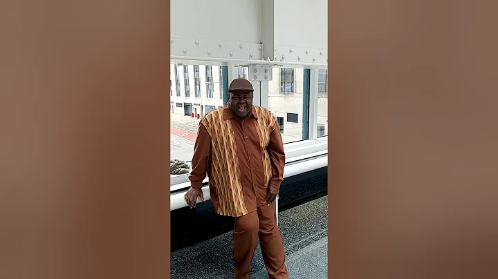 Reginald Hughes singing the Star Spangled Banner