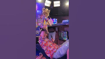 Hacker T.Dog will not shoutout to cats… #cbbc #hackertdog #behindthescenes #shoutout #puppet