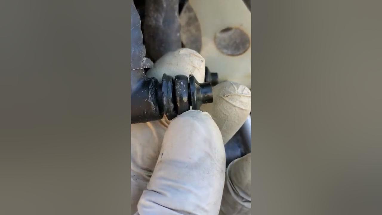 Removing stuck Etec fuel injectors YouTube