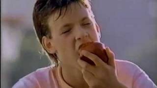 Washington Apple Commercial (1990)