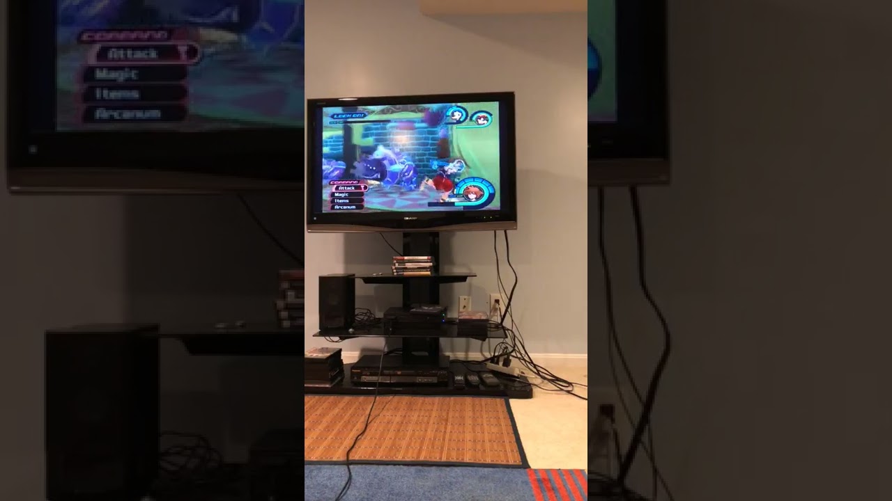 Sora fighting Heartless