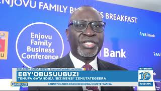 Owek. Waggwa Alabudde Bannabyanfuna ku Biwandiiko Byebafuna nga Batandika Bizinensi