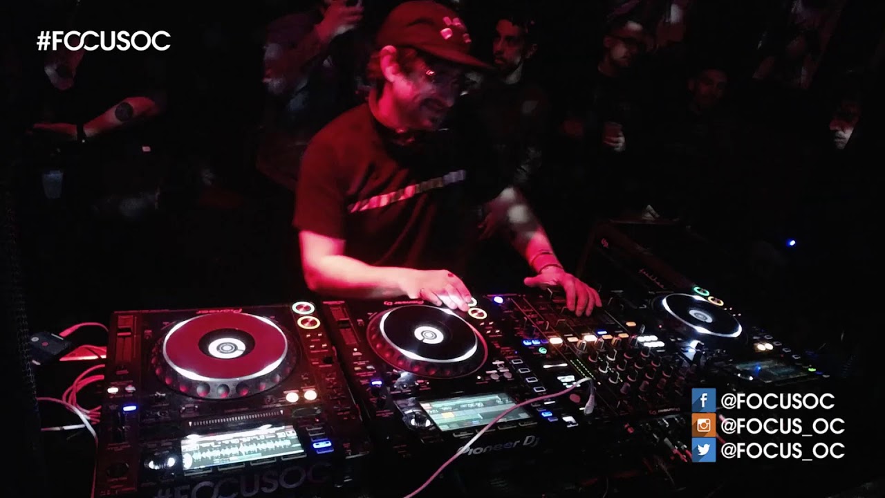 Guarda Devon James Live at Focus 2-28-20 su YouTube Guarda Devon James Live at Focus 2-28-20 su YouTube
