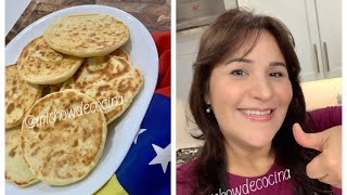 AREPAS ANDINAS (hechas con Harina de Trigo) / Andean Arepas (Wheat flour Arepas)