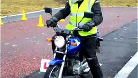 Module One 1 U-Turn (new manoeuvres test) LEARN2RIDE