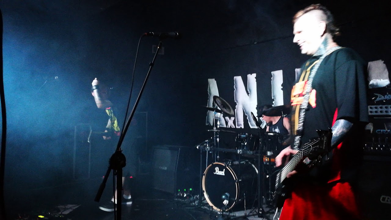 Fuerza para aguantar - Solo por ser indios - ANIMAL - Vivo Málaga 23 06 2018