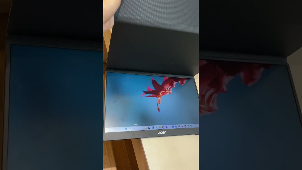 Acer PM161Q Thin Portable Monitor Best Setup For 2nd When Working In Cafe