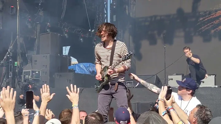 "Bully" - Black Pistol Fire live