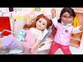 Doll gets a surprise in the hospital! Play Dolls